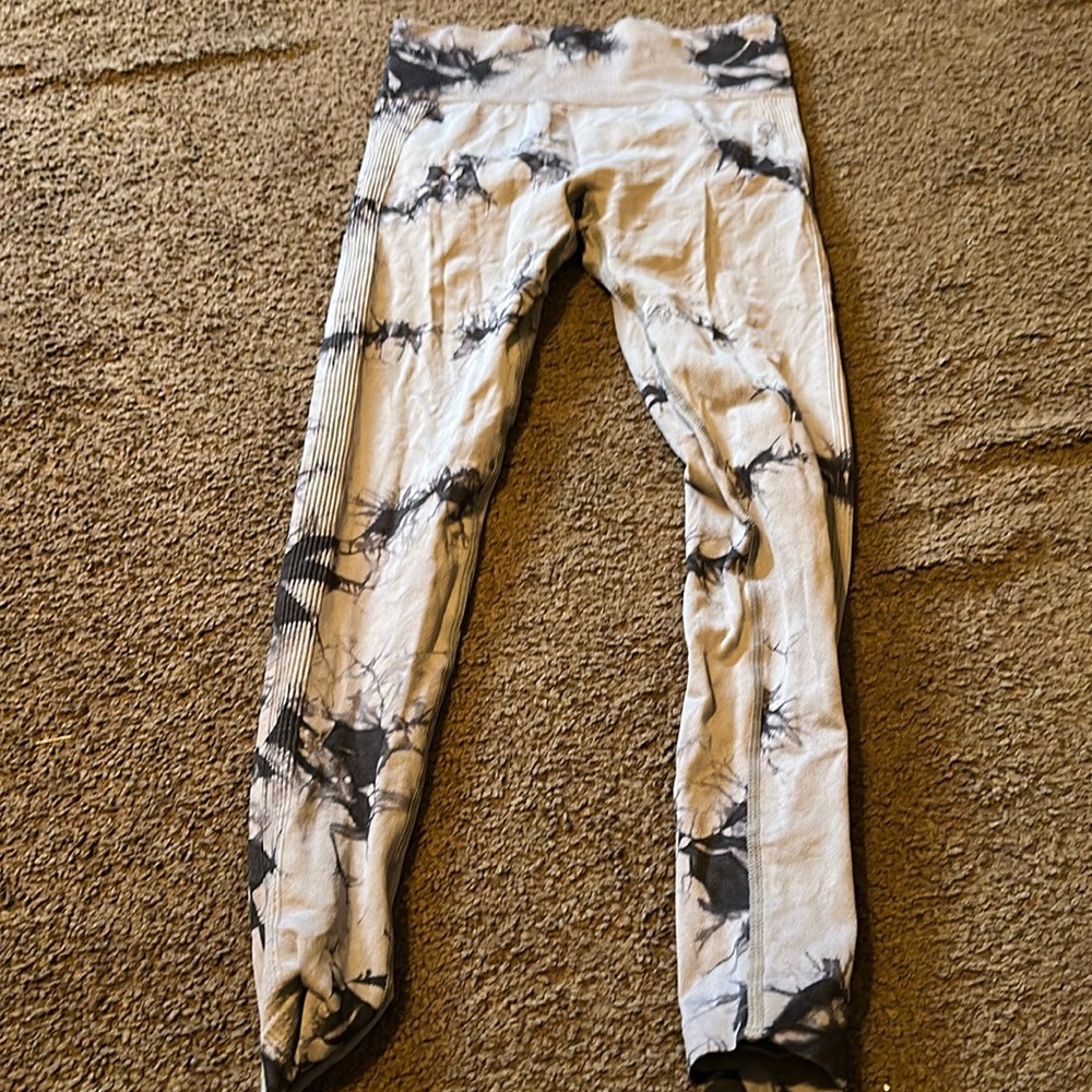 Scrunch leggings tie dye